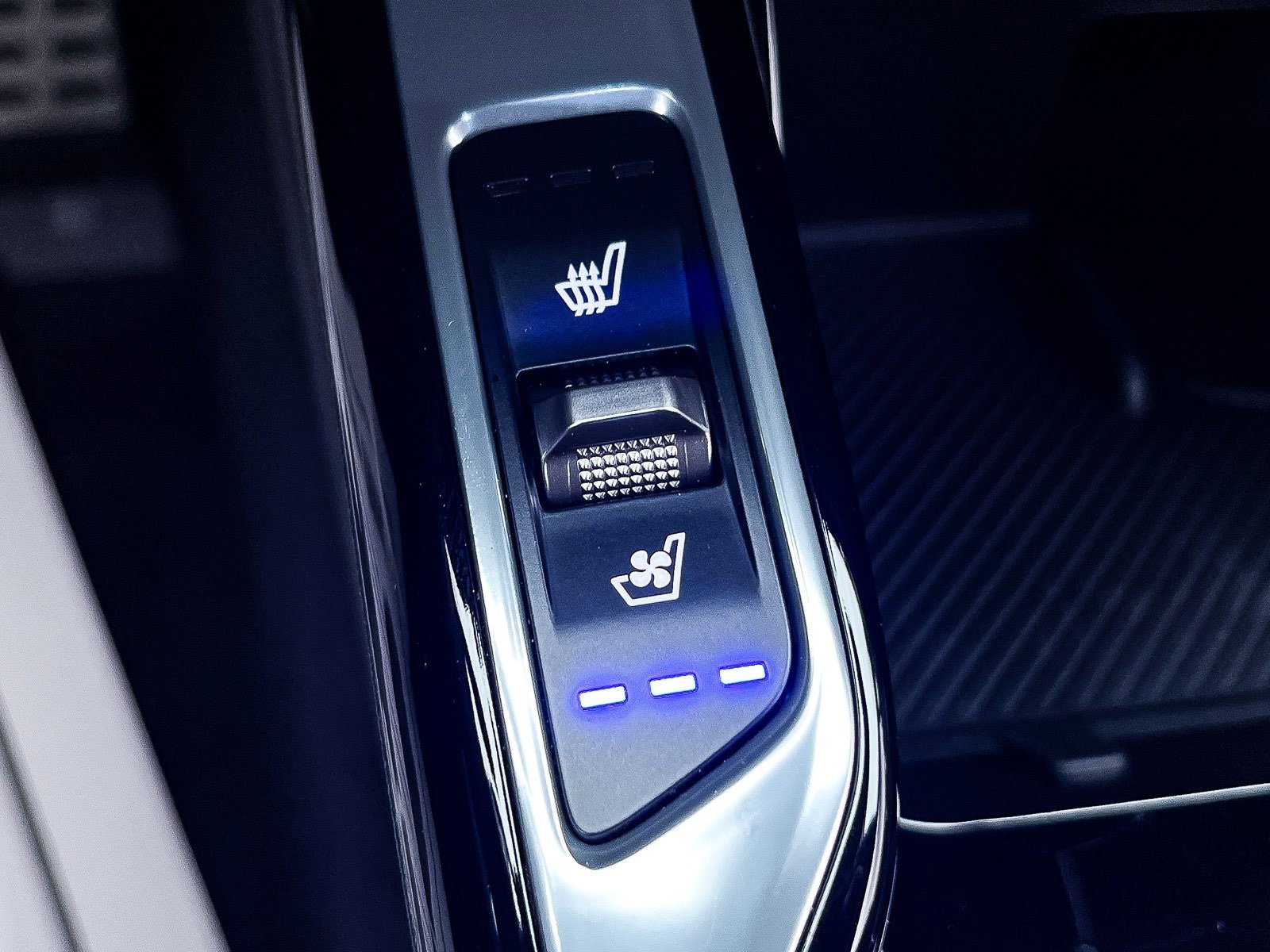 Used 2025 Kia Sorento SX Prestige image 25