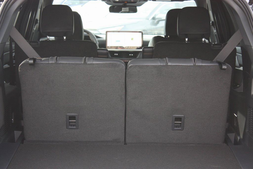 New 2026 Ford Explorer Tremor w/ Tremor Convenience Package image 7