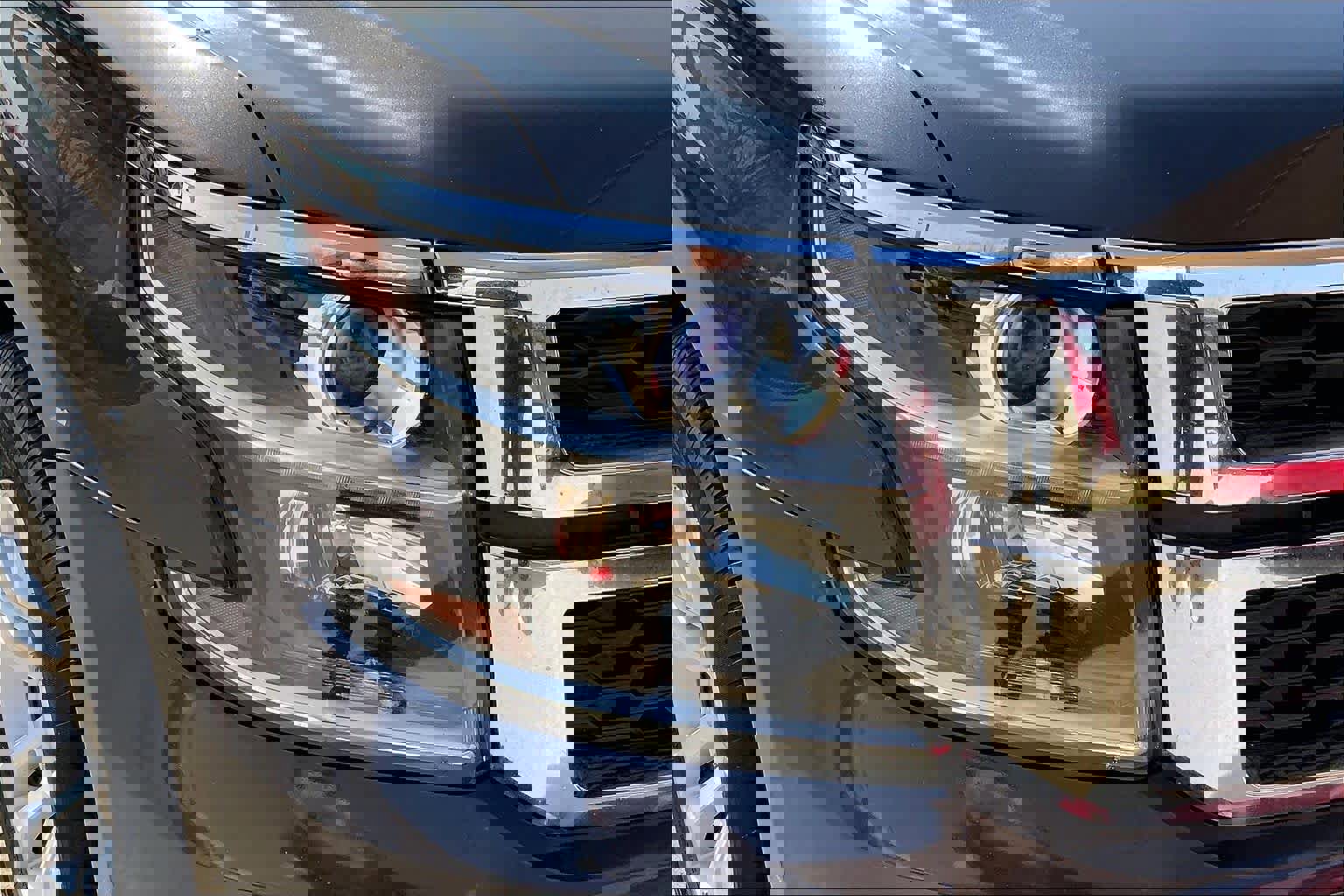 Used 2016 Chevrolet Suburban LT image 25