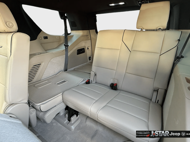 Used 2024 Cadillac Escalade Premium Luxury w/ LPO, Floor Liner Package AWD/4WD image 25