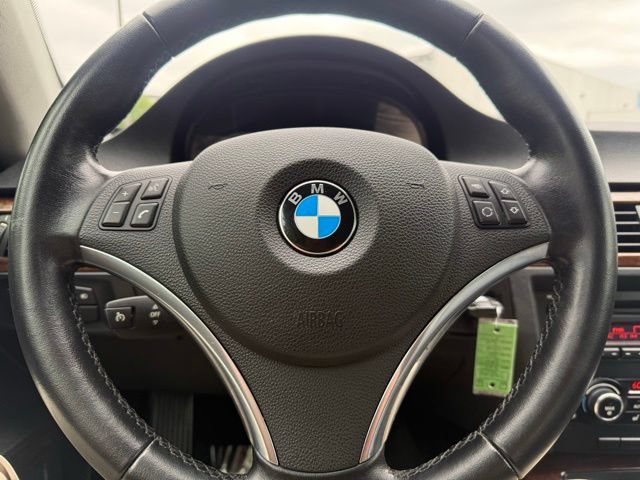 Used 2011 BMW 328i xDrive Coupe AWD/4WD image 16