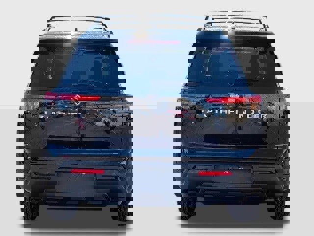 New 2025 Nissan Pathfinder SV image 4