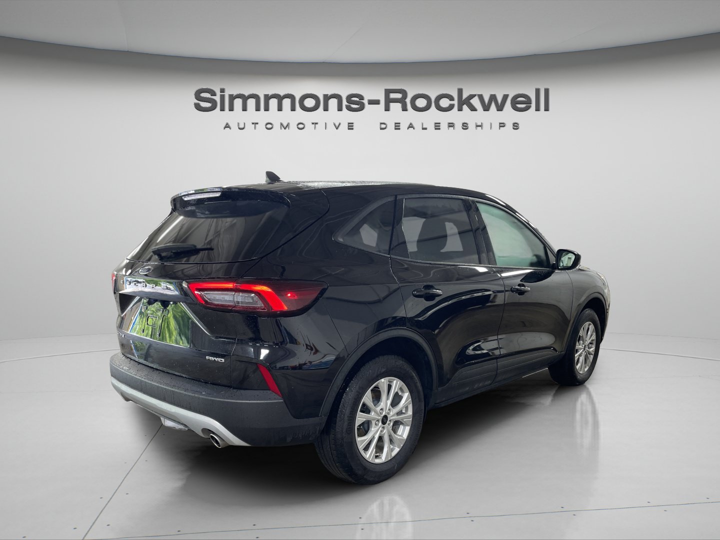 Used 2025 Ford Escape Active AWD/4WD image 5