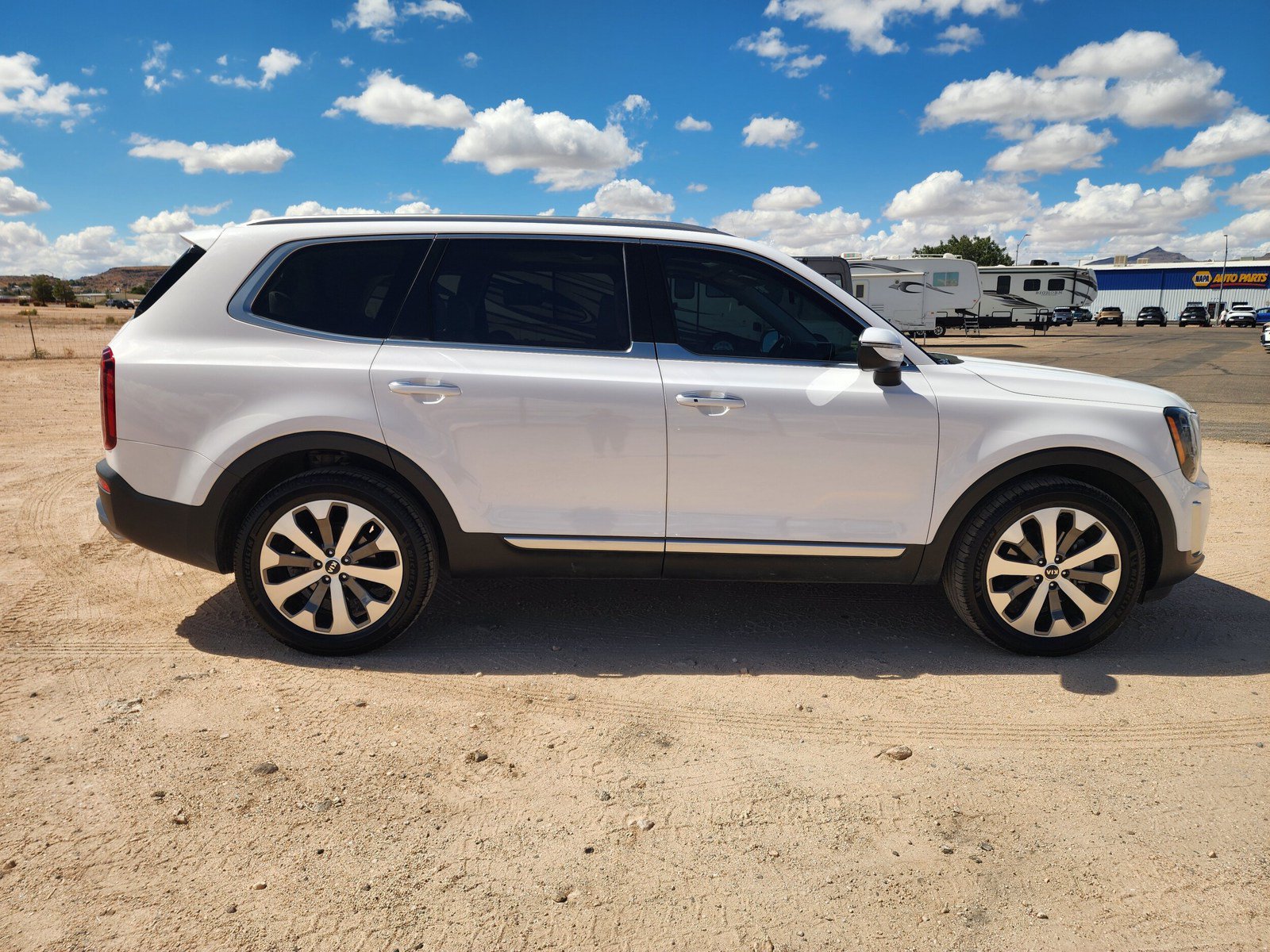 Used 2021 Kia Telluride S AWD/4WD image 4