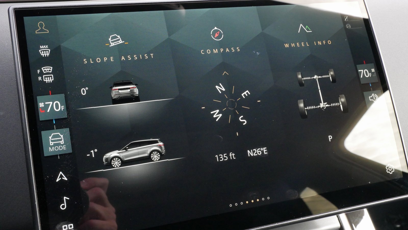 Used 2024 Land Rover Range Rover Evoque Dynamic SE image 60