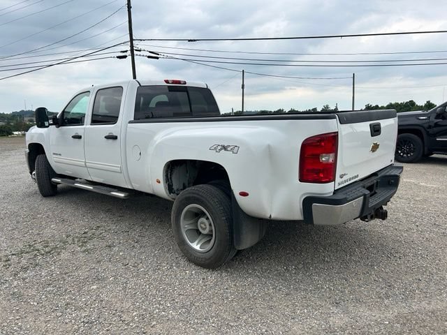 Used 2011 Chevrolet Silverado 3500 LT w/ Interior Plus Package AWD/4WD image 2