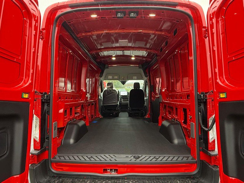 New 2027 Ford Transit 250 148 Medium Roof RWD image 7