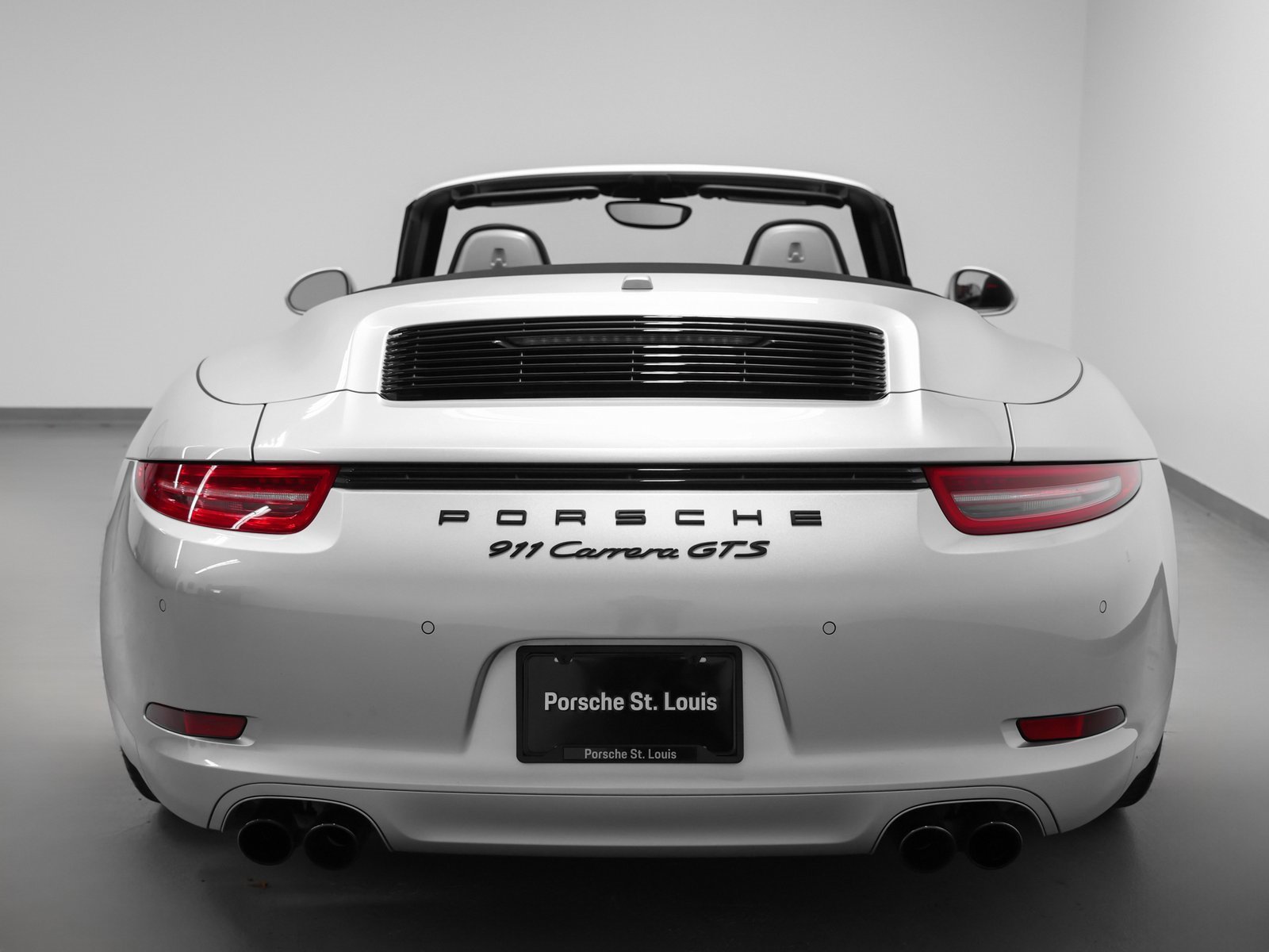 Used 2015 Porsche 911 Carrera GTS image 9