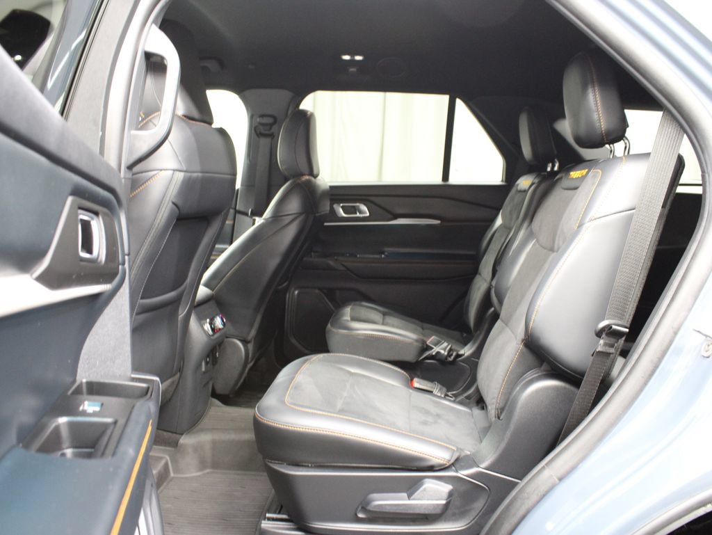 Used 2026 Ford Explorer Tremor w/ Tremor Convenience Package AWD/4WD image 17