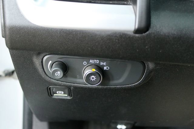 Used 2019 GMC Terrain SLE w/ LPO, Floor Liner Package image 13