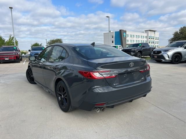 Used 2025 Toyota Camry SE image 6