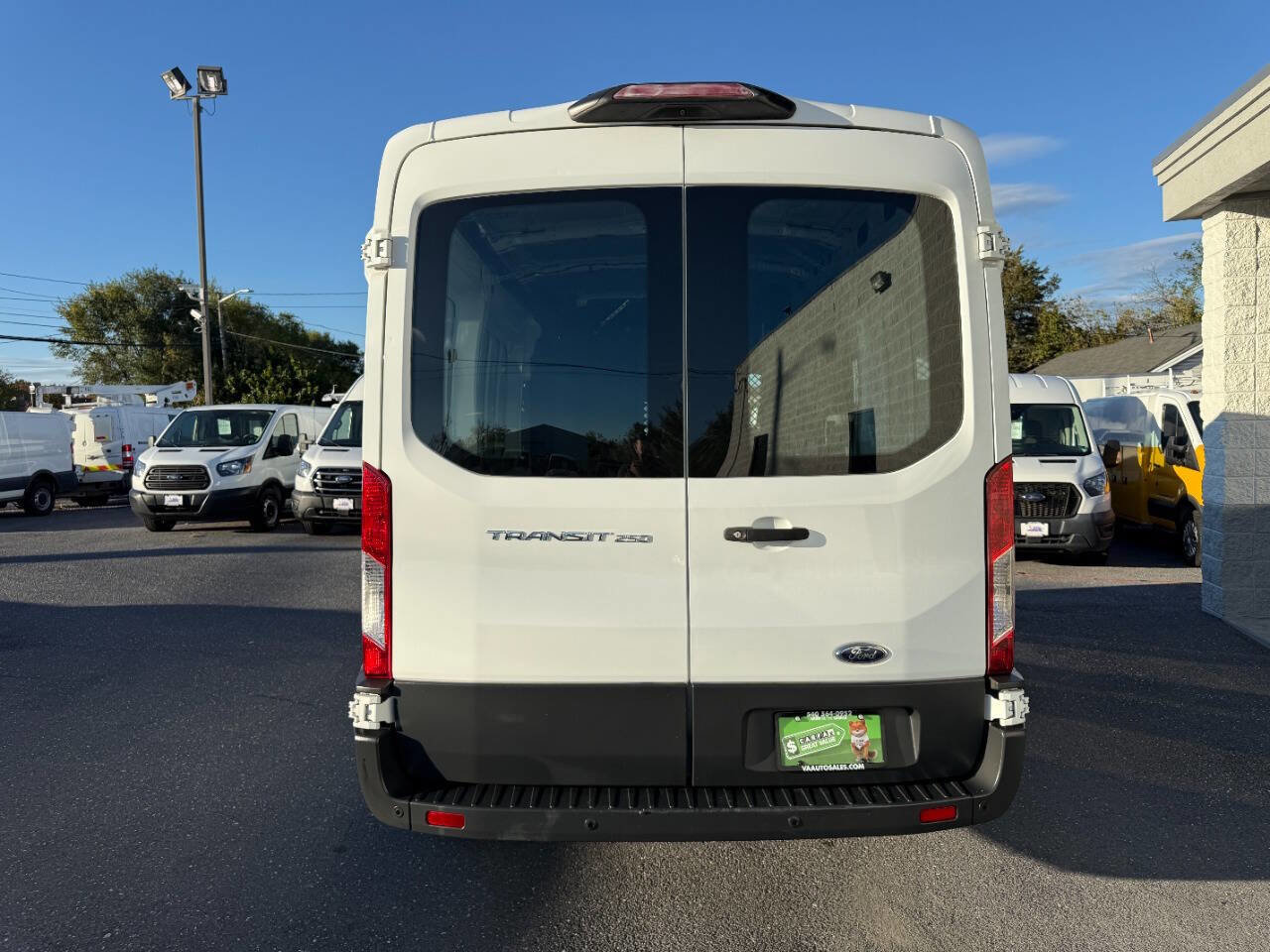 Used 2018 Ford Transit 250 130 Medium Roof image 31