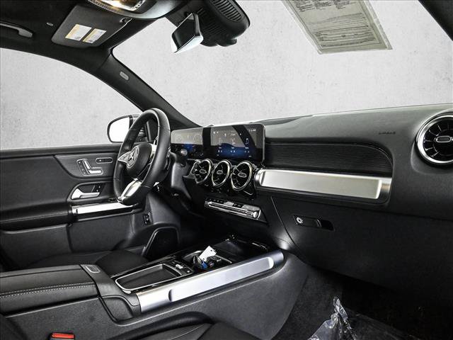 Certified 2026 Mercedes-Benz GLB 250 4MATIC w/ Sun & Sound Package image 24