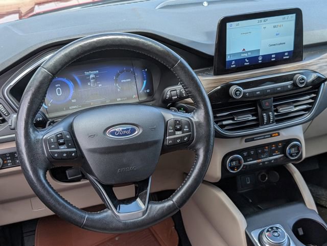 Used 2020 Ford Escape Titanium AWD/4WD image 12