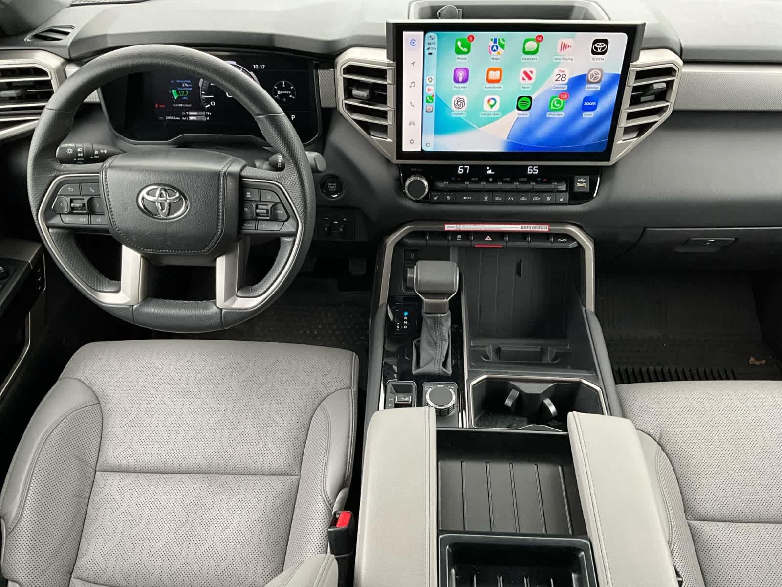 Used 2025 Toyota Tundra Limited AWD/4WD image 10