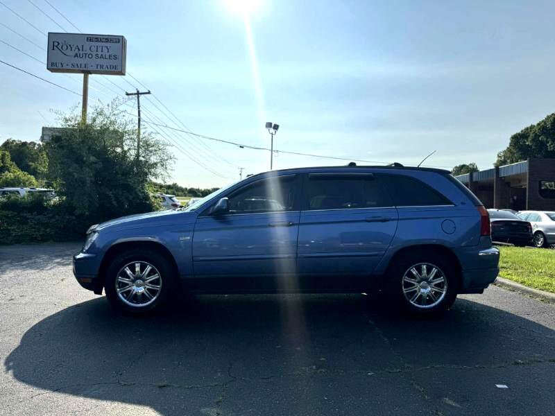 Used 2007 Chrysler Pacifica Touring image 8