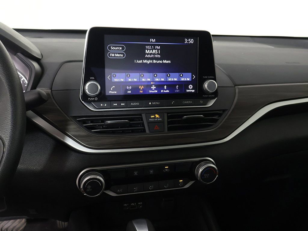 Used 2025 Nissan Altima 2.5 SV image 36