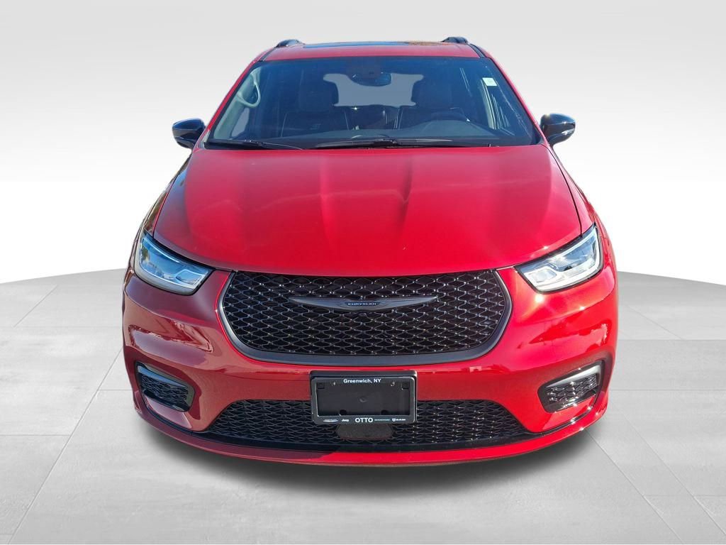 New 2026 Chrysler Pacifica Limited w/ S Appearance Package image 2