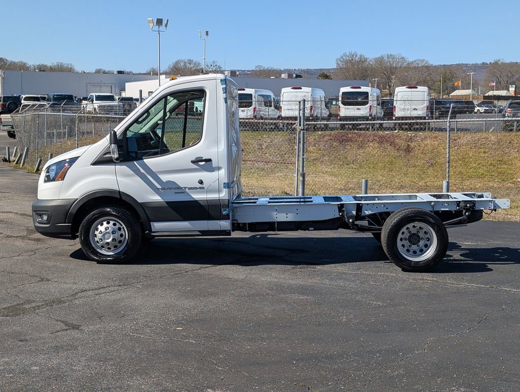 Used 2024 Ford Transit 350 Low Roof DRW w/ Exterior Upgrade Package image 5