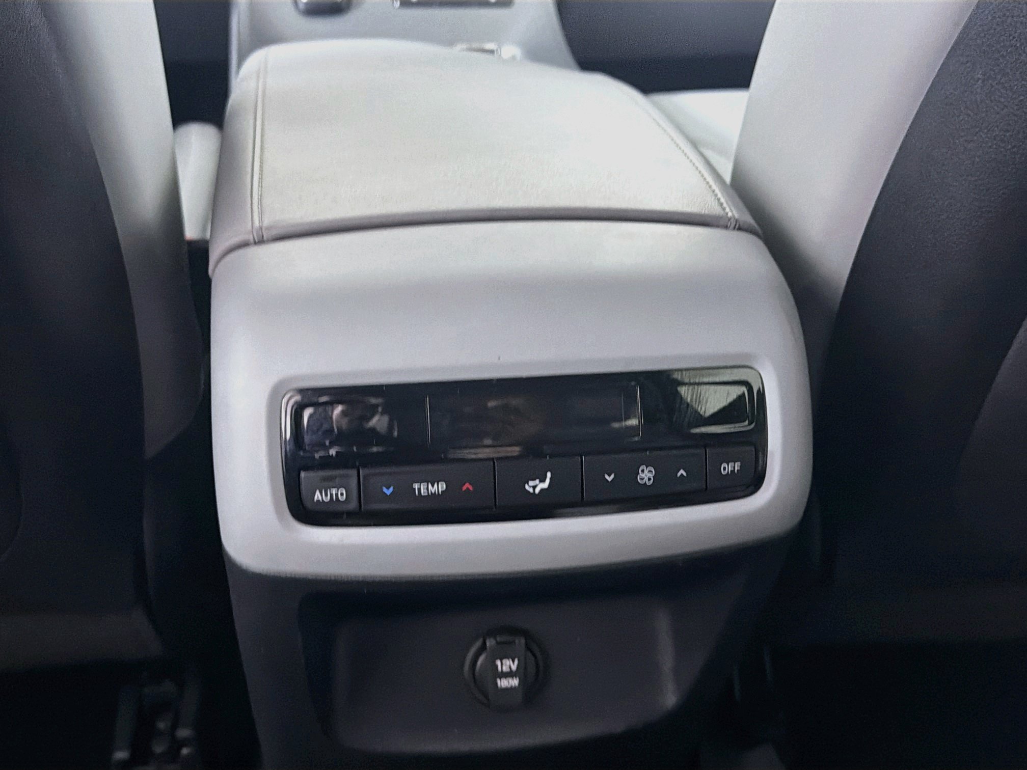Used 2025 Hyundai Palisade SEL FWD image 26