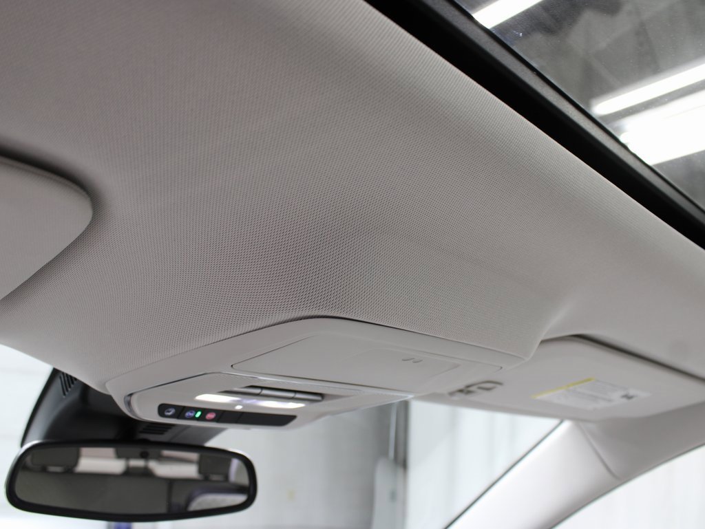 Used 2024 GMC Acadia Denali image 27