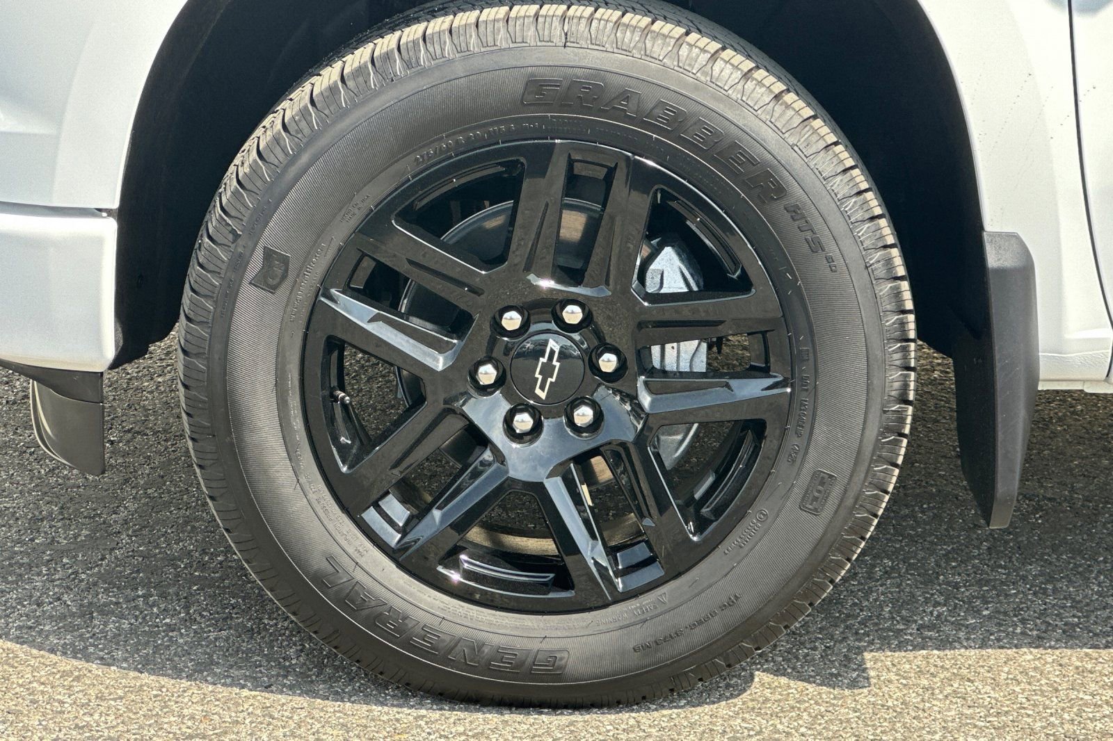 Used 2026 Chevrolet Silverado 1500 Custom w/ LPO, Dark Essentials Package image 34