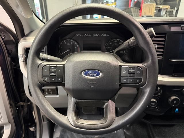 Used 2023 Ford F250 XLT w/ FX4 Off-Road Package AWD/4WD image 12