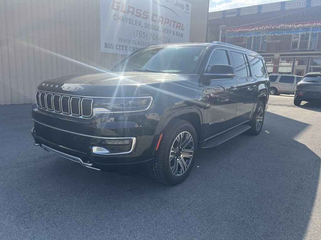 New 2024 Jeep Wagoneer L Series II w/ HD Trailer Tow Package image 1