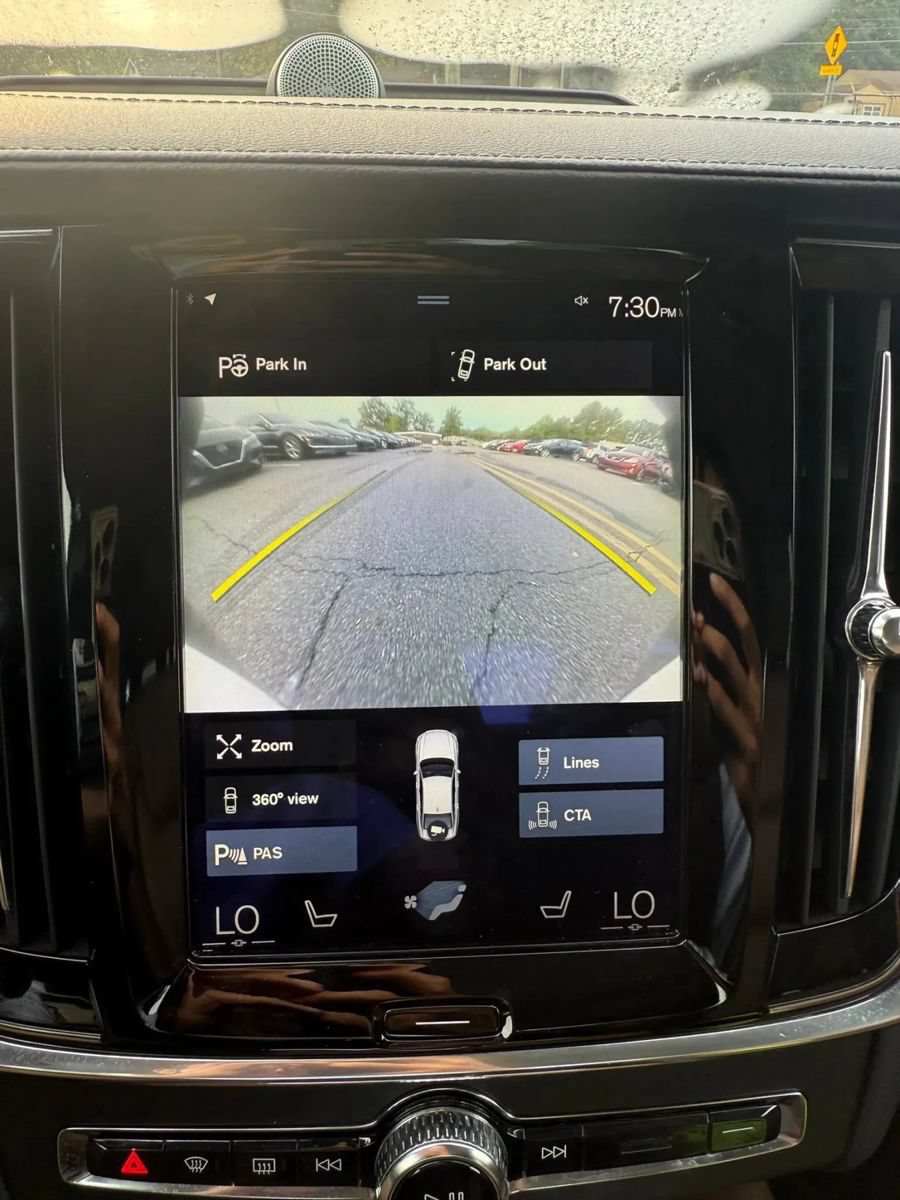 Used 2018 Volvo S90 T6 Inscription w/ Convenience Package AWD/4WD image 39