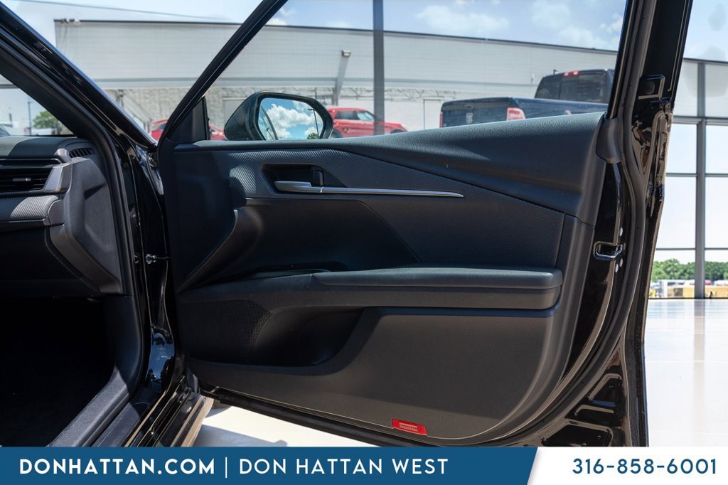 Used 2025 Toyota Camry SE FWD image 22