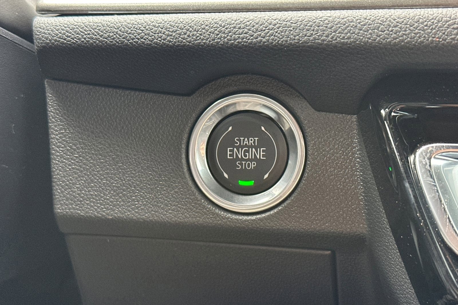 New 2025 Chevrolet Traverse LT w/ Enhanced Driving Package image 27