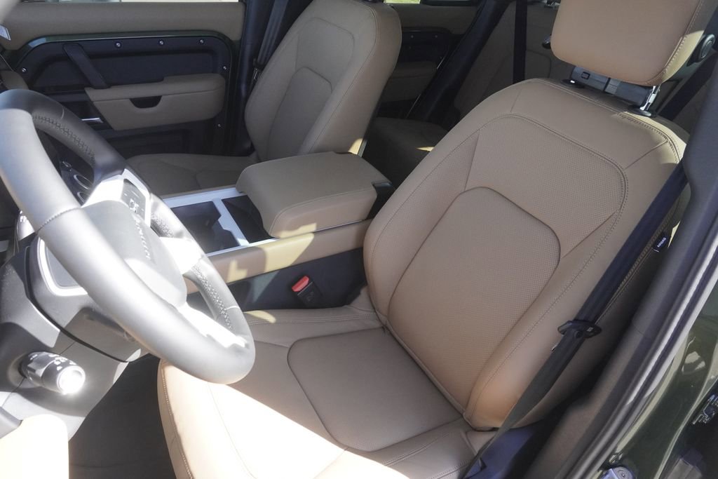 New 2026 Land Rover Defender 110 S image 20