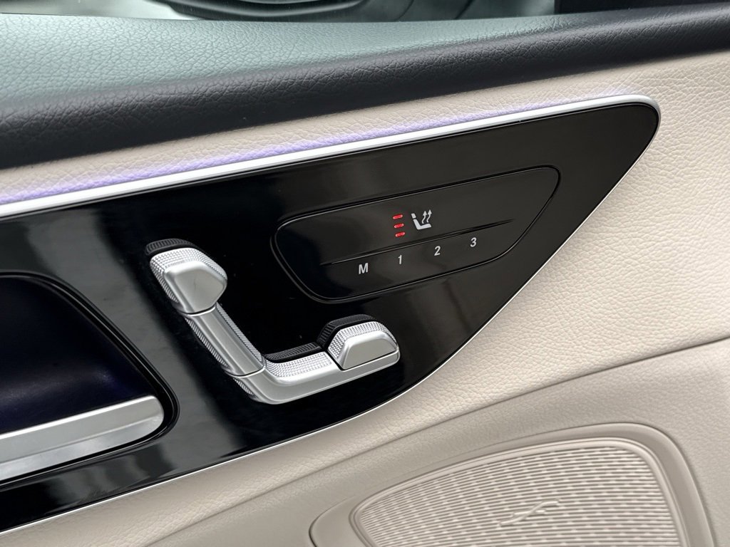 Used 2023 Mercedes-Benz C 300 Sedan w/ Exclusive Trim Package image 4