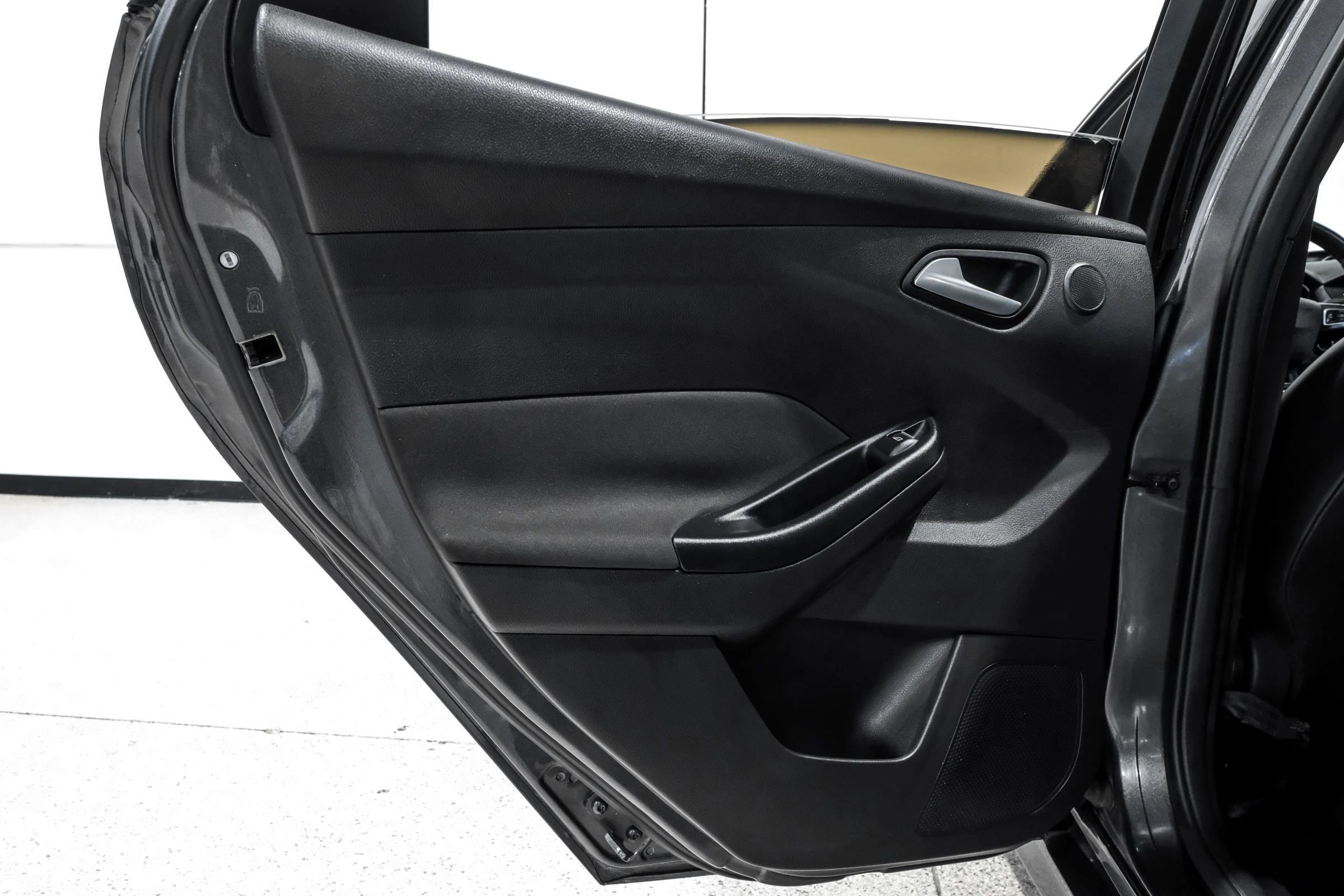 Used 2015 Ford Focus ST w/ Equipment Group 401A image 55