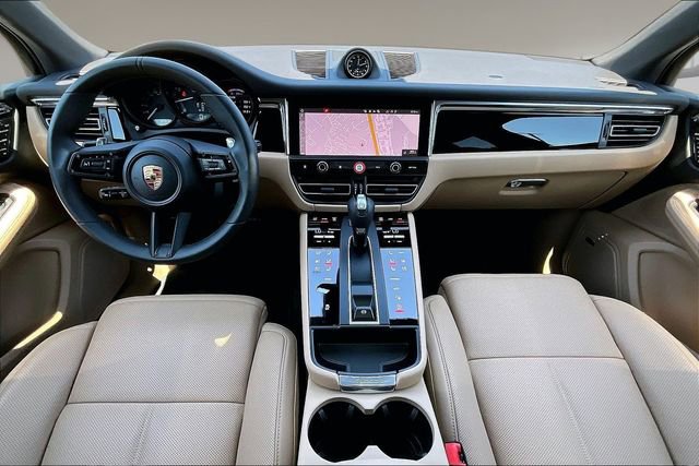 Used 2026 Porsche Macan AWD/4WD image 7