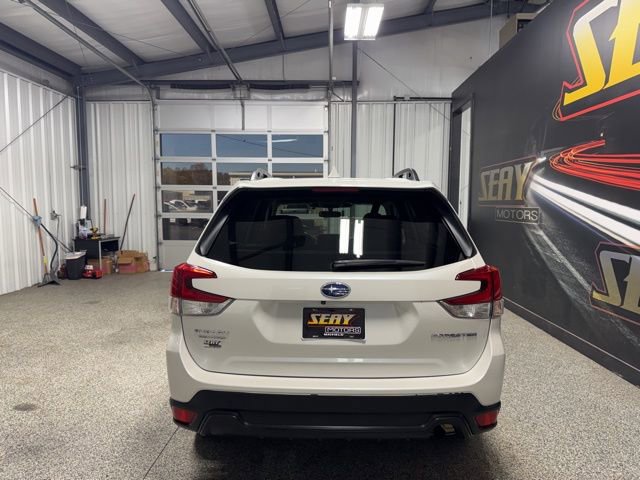 Used 2022 Subaru Forester Premium image 20