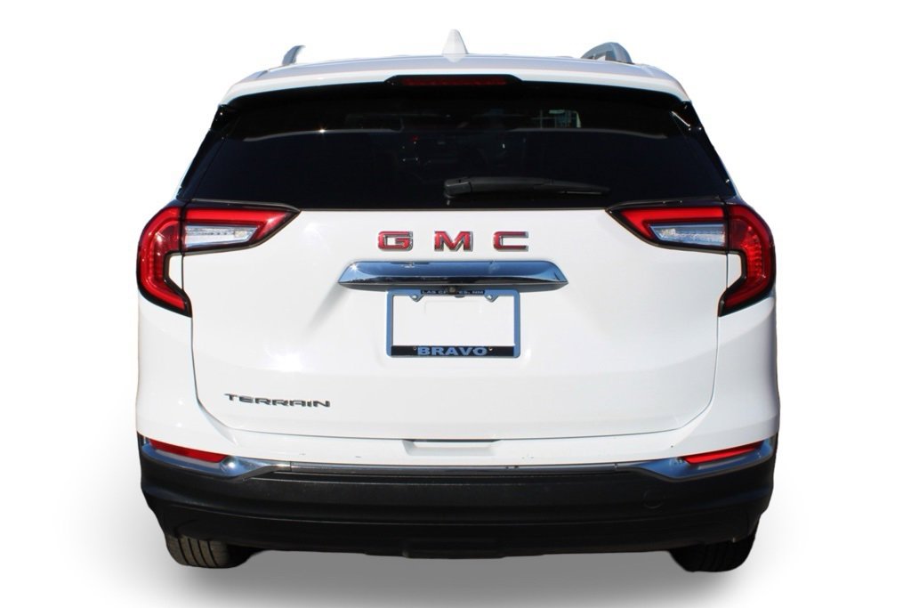 Used 2024 GMC Terrain SLT image 6