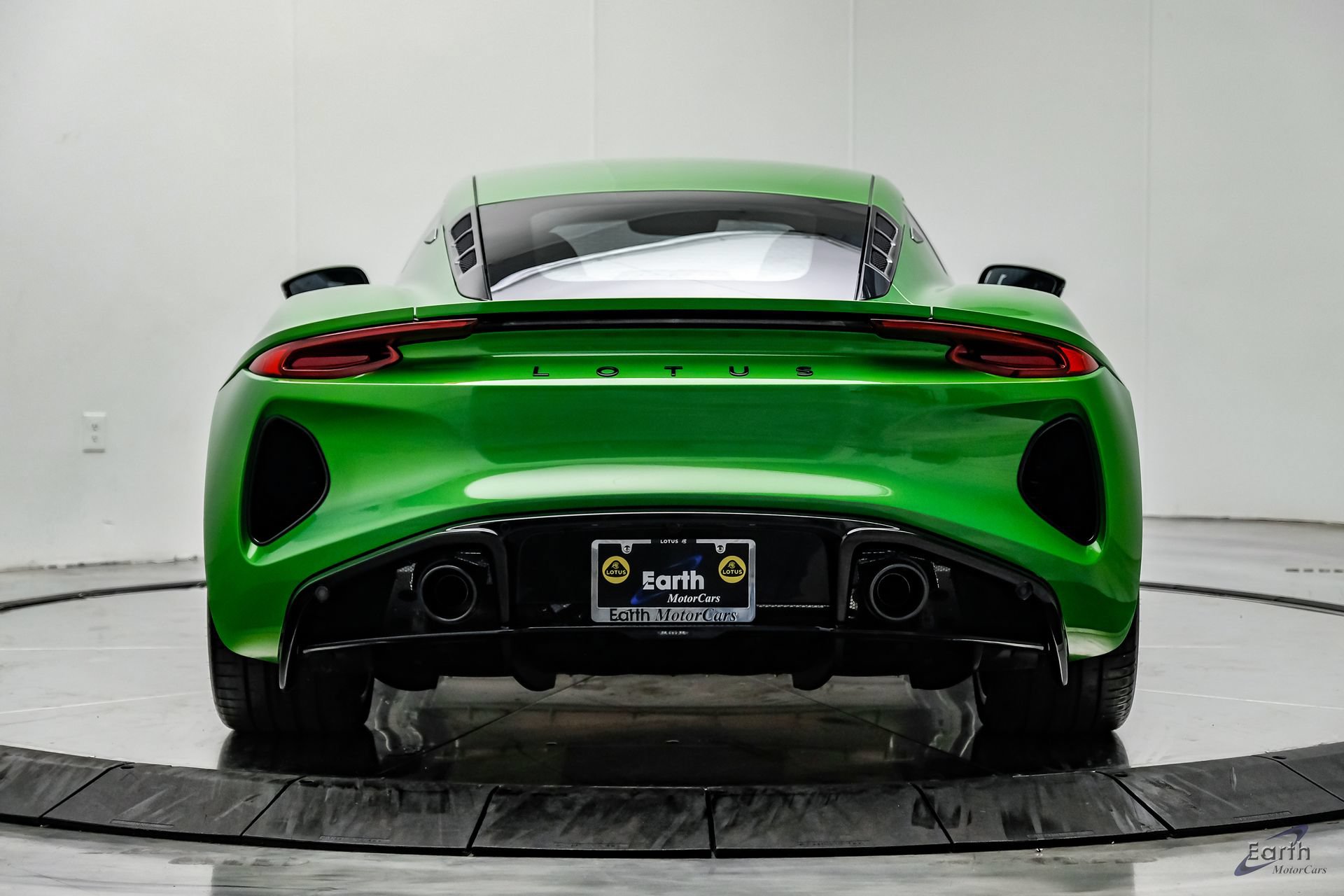 New 2026 Lotus Emira SE RWD image 15