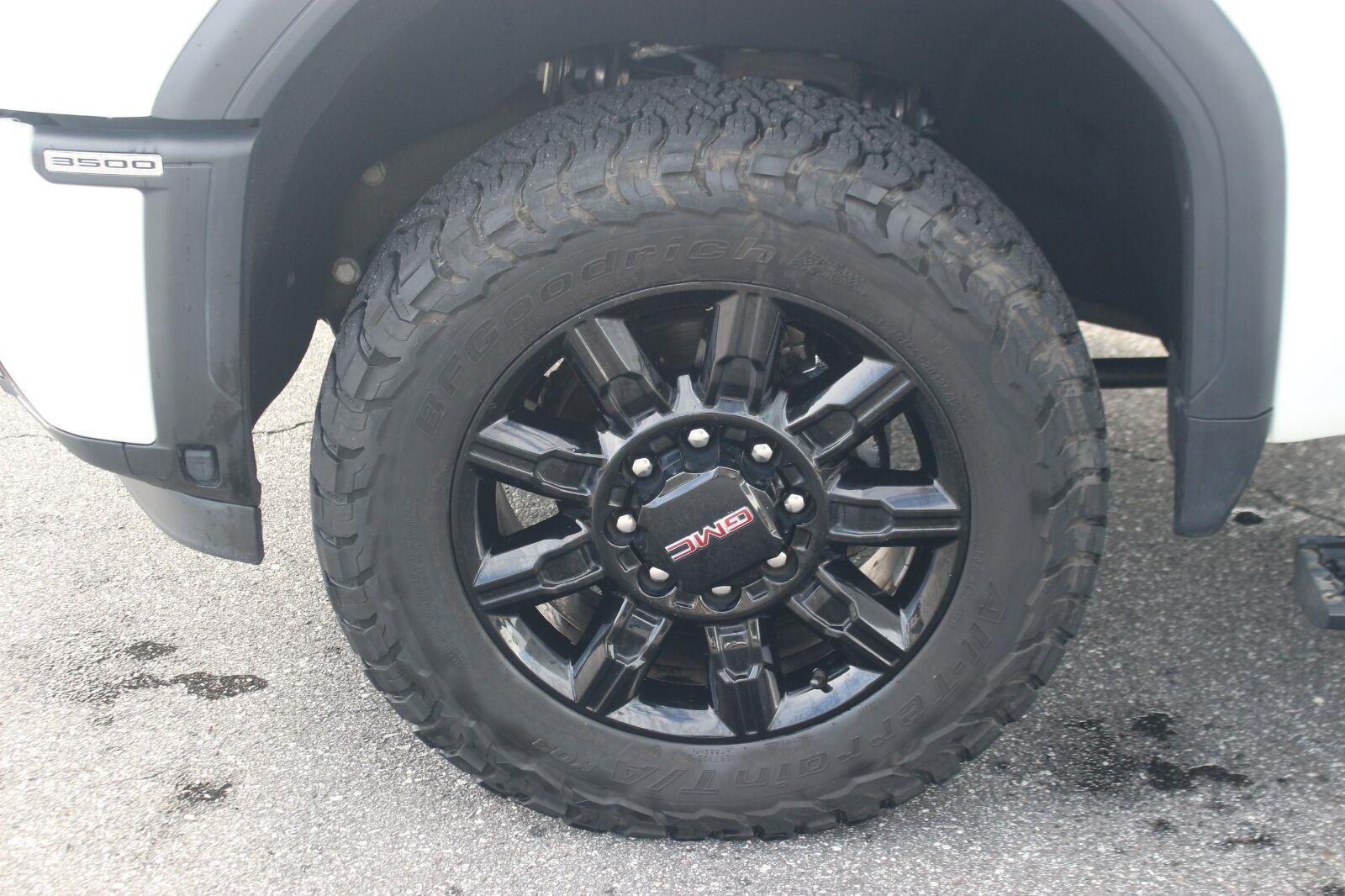 Used 2024 GMC Sierra 3500 AT4 w/ AT4 Premium Plus Package AWD/4WD image 40