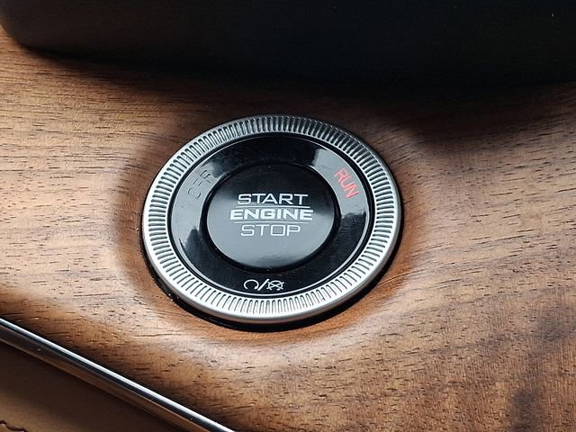 Used 2024 Jeep Grand Cherokee L Summit image 24