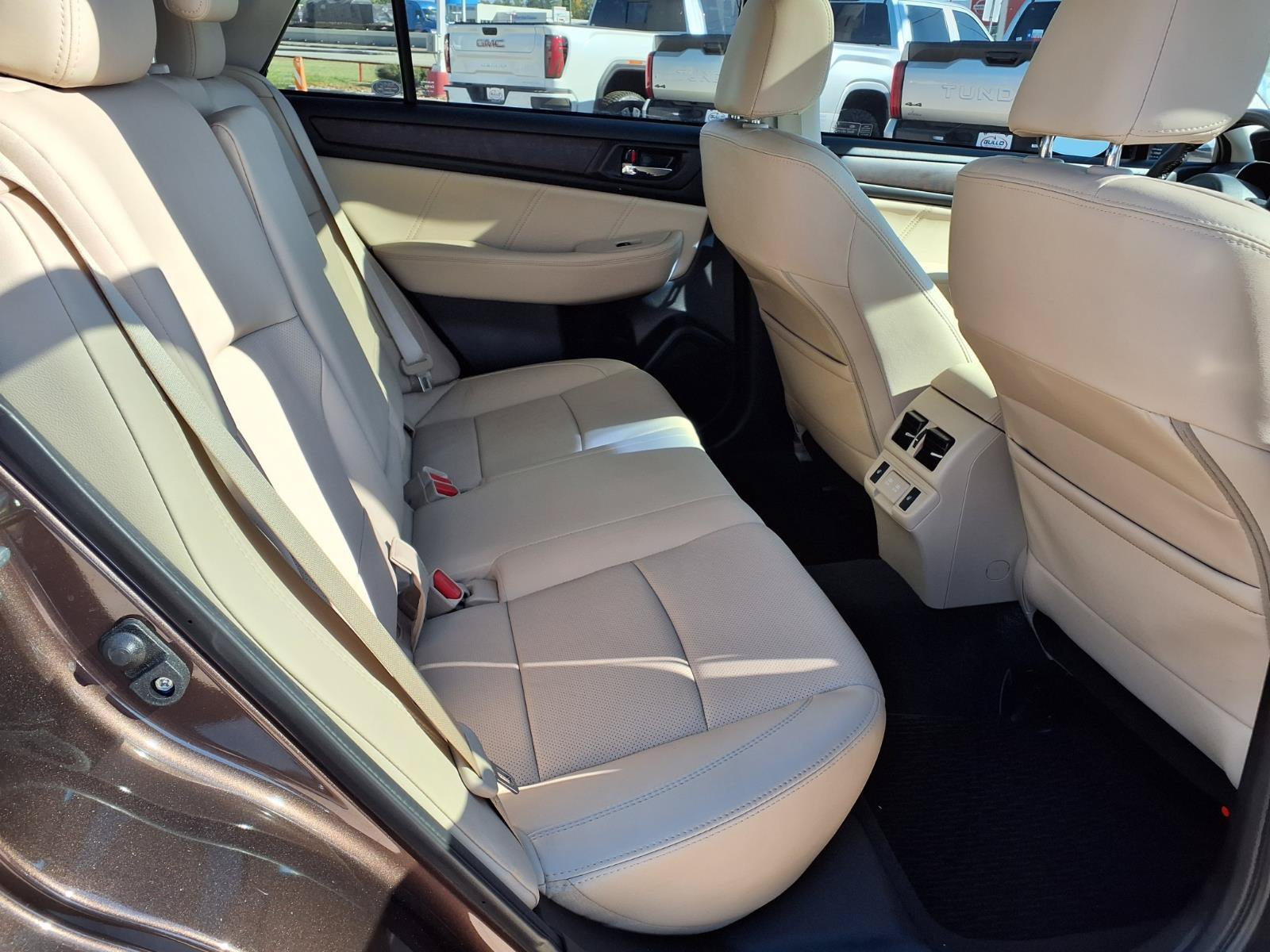 Used 2019 Subaru Outback 2.5i Limited AWD/4WD image 21