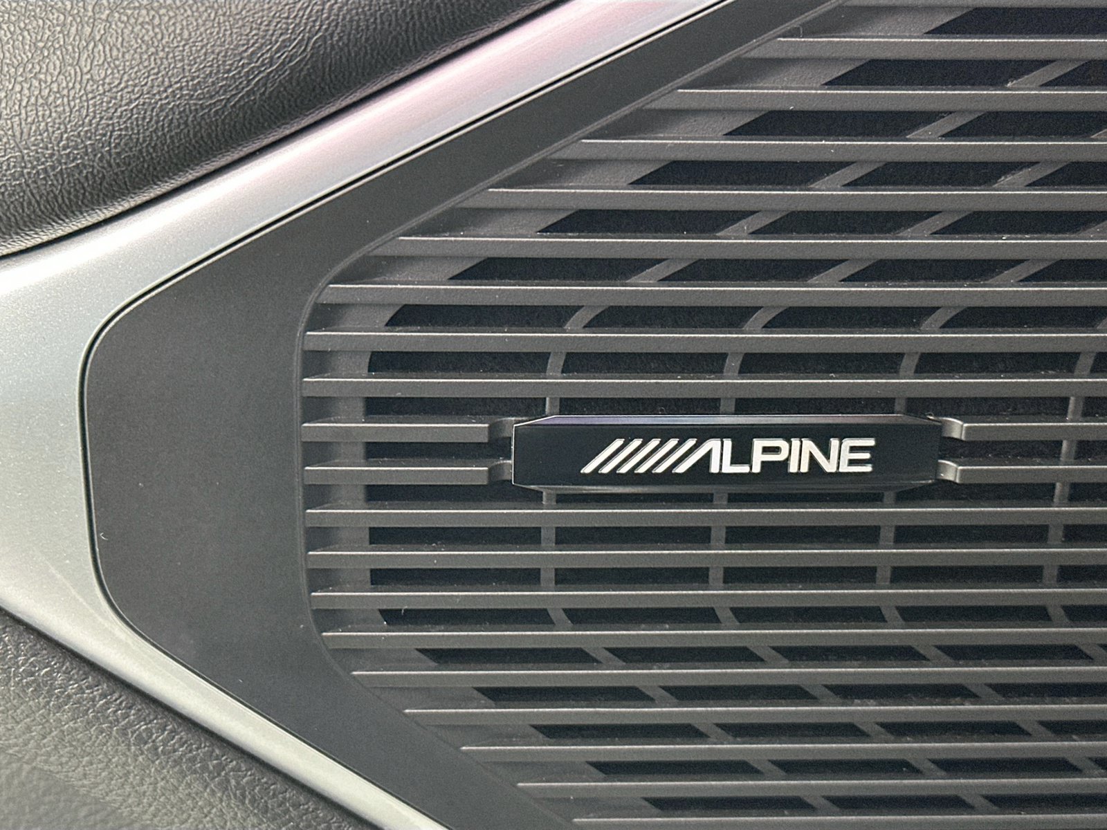 Used 2022 Jeep Wagoneer Series III RWD image 19
