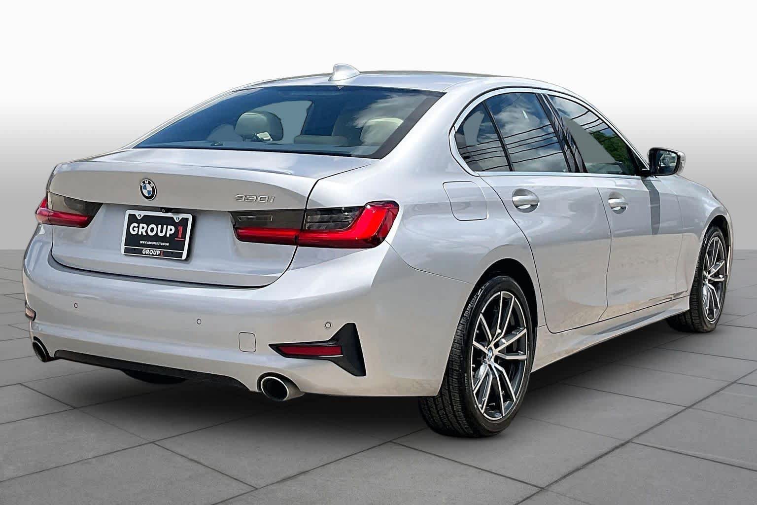 Used 2019 BMW 330i Sedan RWD image 12