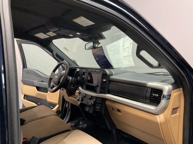 Used 2023 Ford F350 XLT w/ FX4 Off-Road Package AWD/4WD image 19