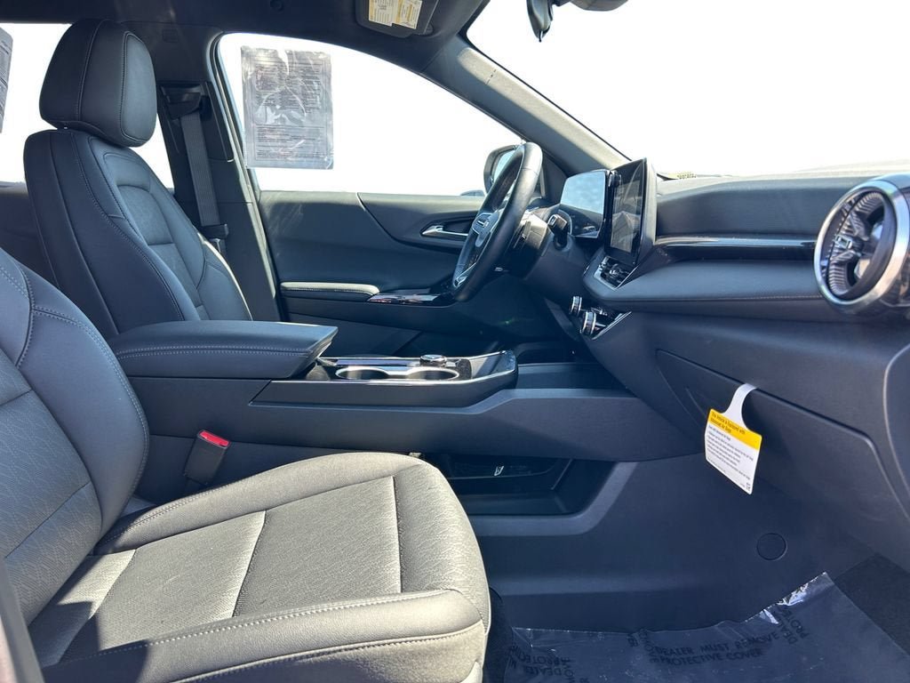Used 2026 Chevrolet Equinox LT w/ Convenience Package II AWD/4WD image 17