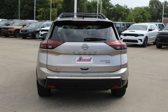 Used 2026 Nissan Rogue Platinum w/ Platinum Premium Package AWD/4WD image 4