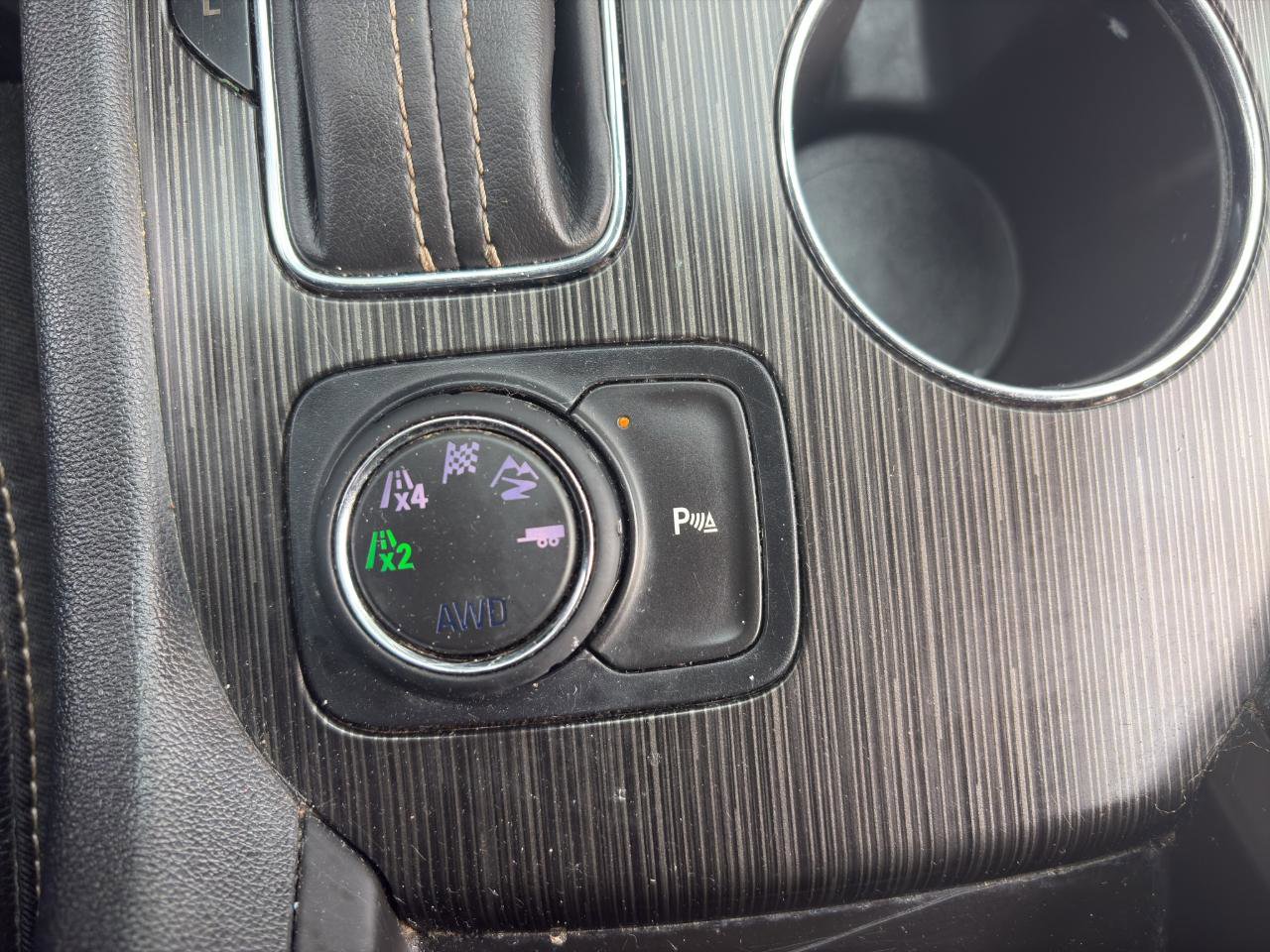 Used 2019 GMC Acadia SLT w/ Black Edition AWD/4WD image 29