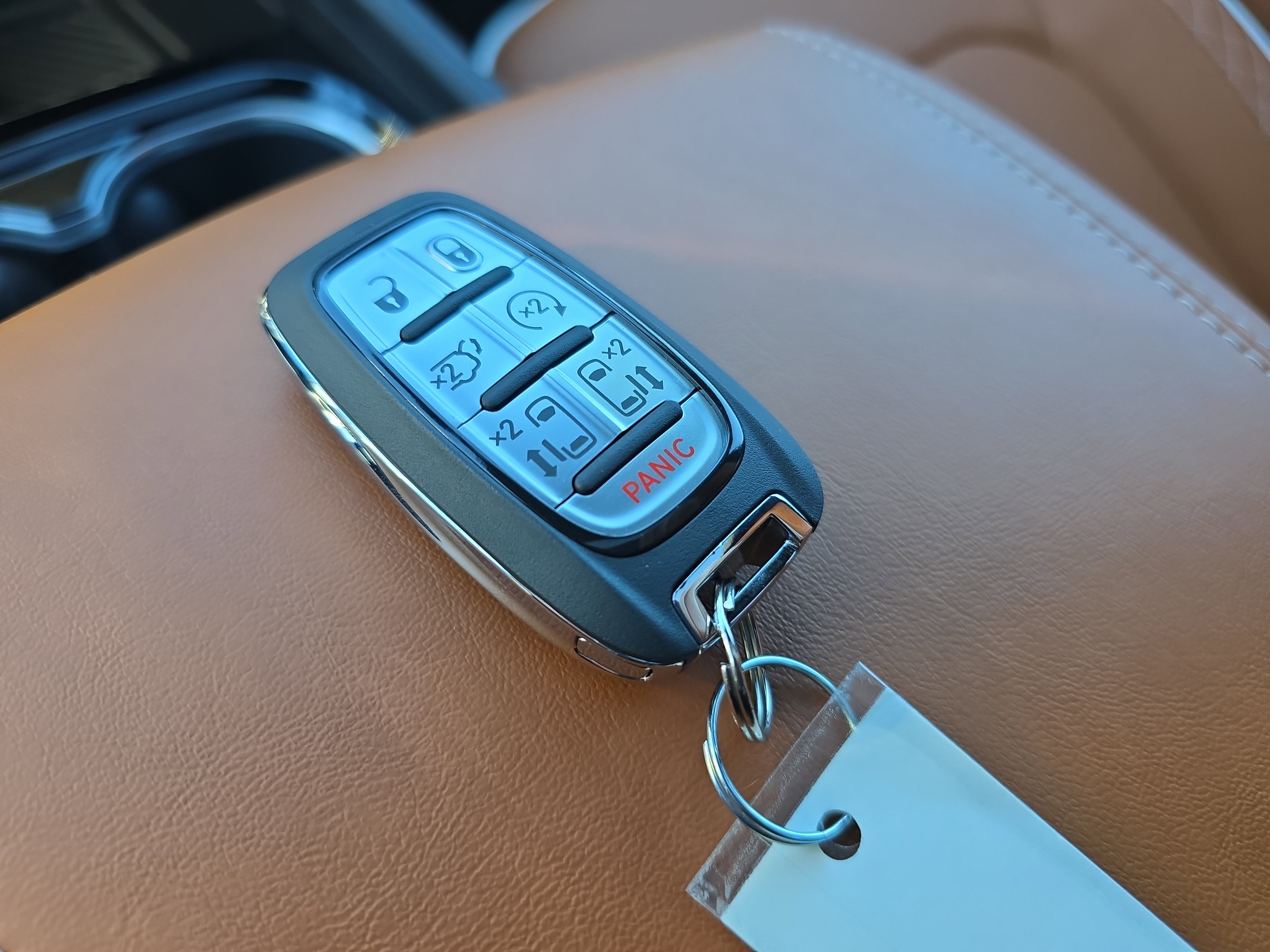 New 2026 Chrysler Pacifica Pinnacle image 38