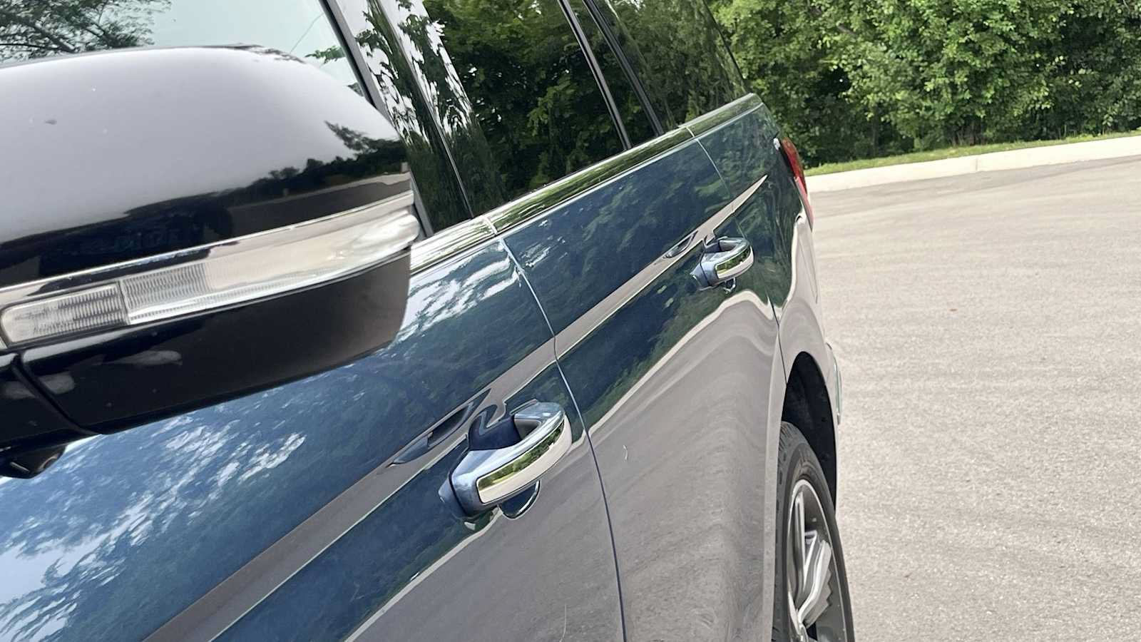 Used 2019 Lincoln Navigator Reserve AWD/4WD image 17