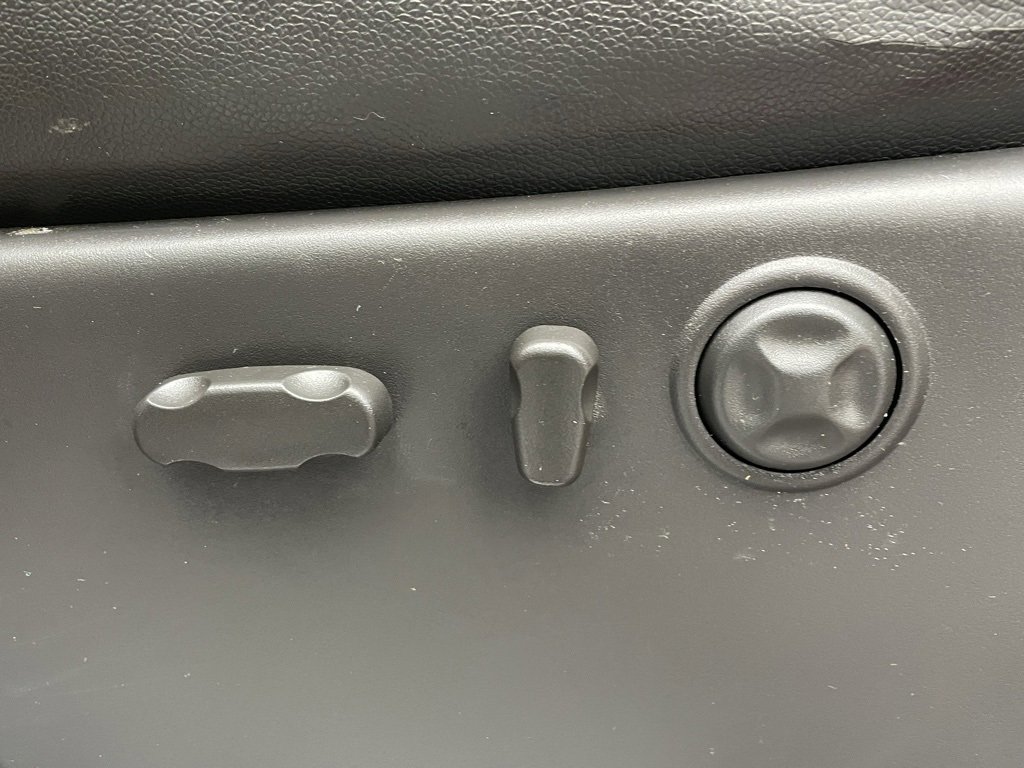 Certified 2013 Chevrolet Silverado 2500 LTZ w/ LTZ Plus Package image 30